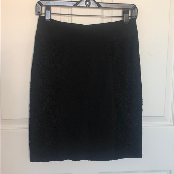 Knee length skirt - Picture 1 of 2